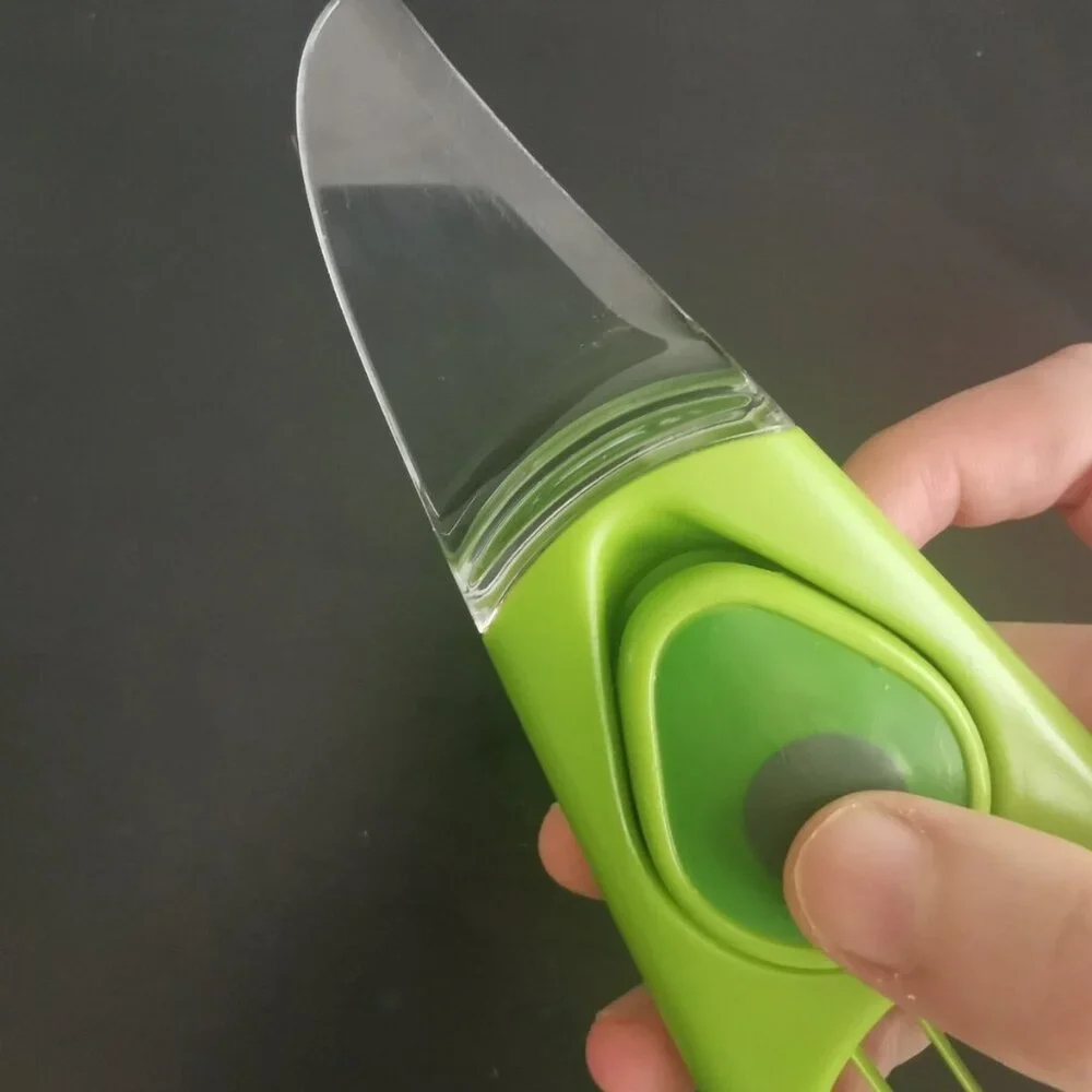 1pc 3-in-1 Avocado Slicer Peeler Core & Slice Tool - Green Hass‎ Avocado Cutter